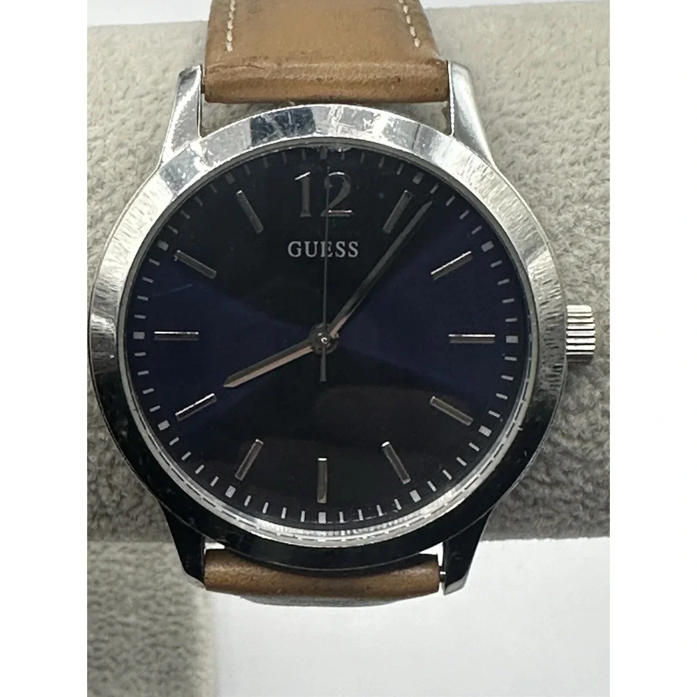 Guess Navy Blue Dial U0922G8 Brown Leather New Battery 39mm 8